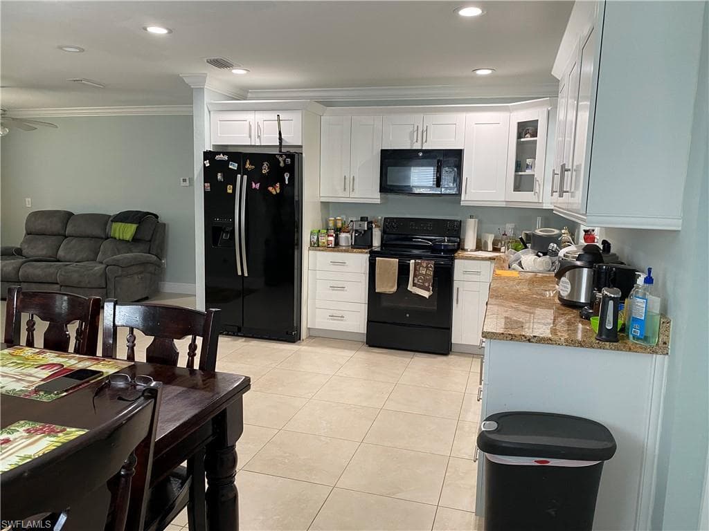 2616 43rd ST SW LEHIGH ACRES, FL 33976