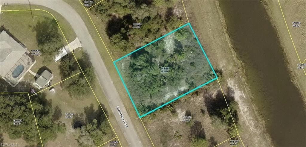 611 Tomasello DR LEHIGH ACRES, FL 33974
