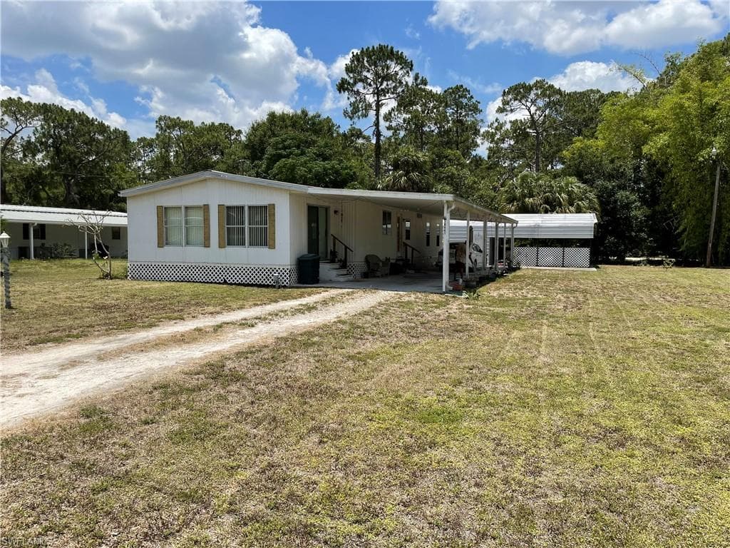 18441 Wayne DR NORTH FORT MYERS, FL 33917