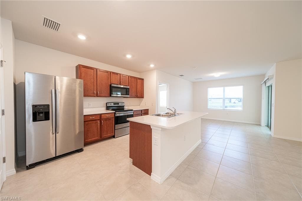 2720 Merida LN CAPE CORAL, FL 33909