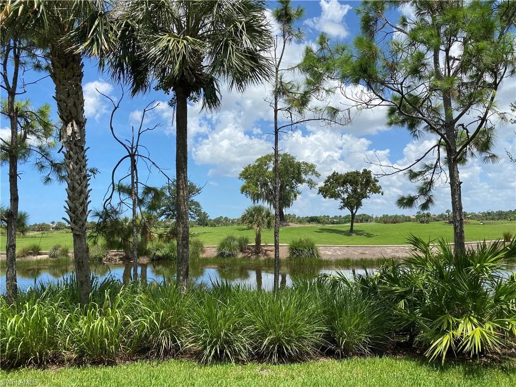 3295 Club Center BLVD 101 NAPLES, FL 34114