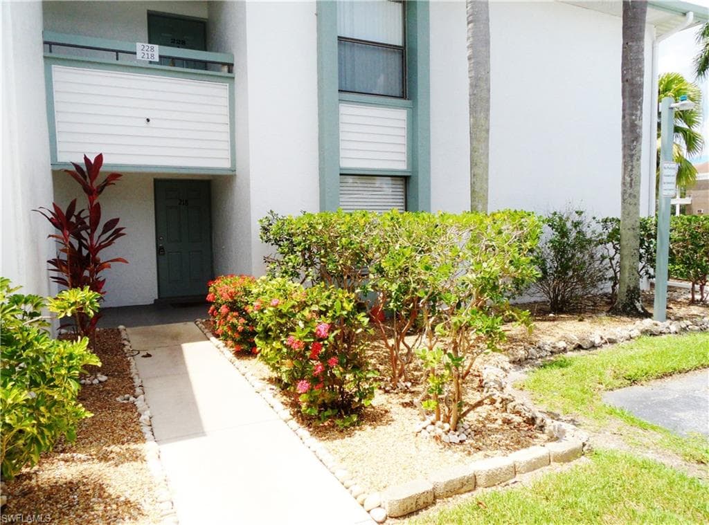 13411 Gateway DR 218 FORT MYERS, FL 33919
