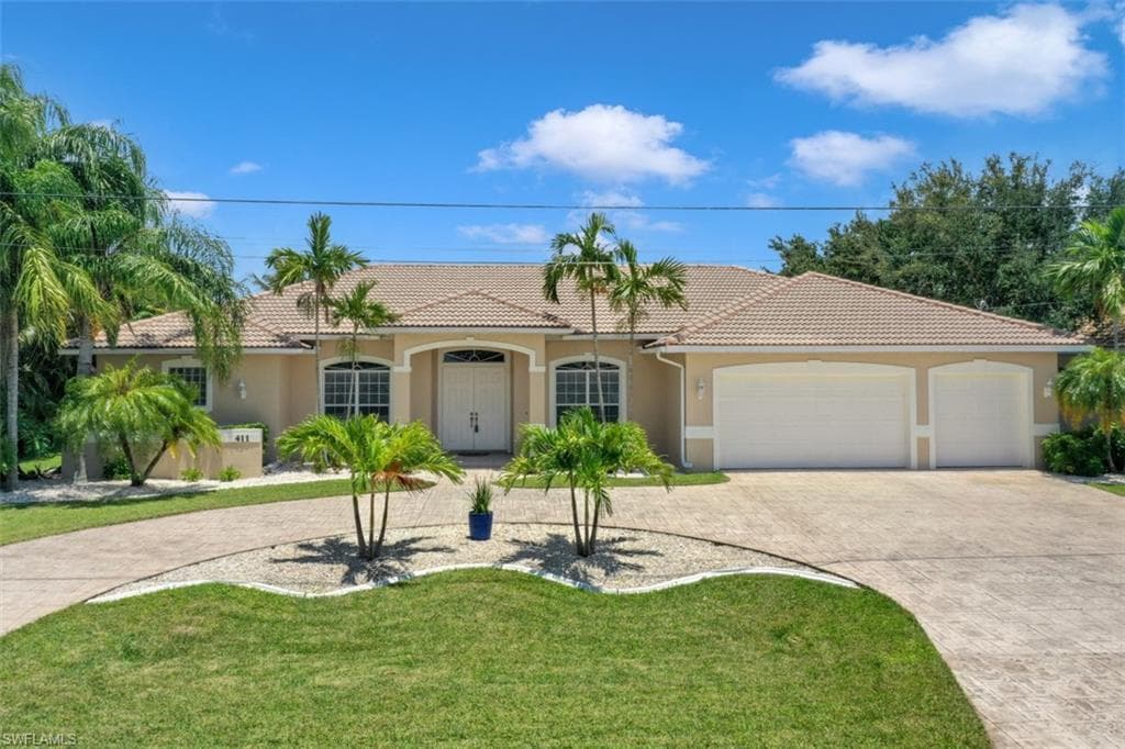 411 SW 49th LN CAPE CORAL, FL 33914