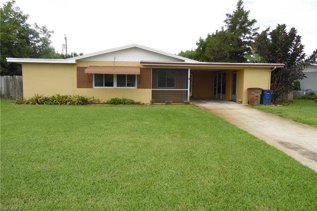 1512 Lindale CIR LEHIGH ACRES, FL 33936