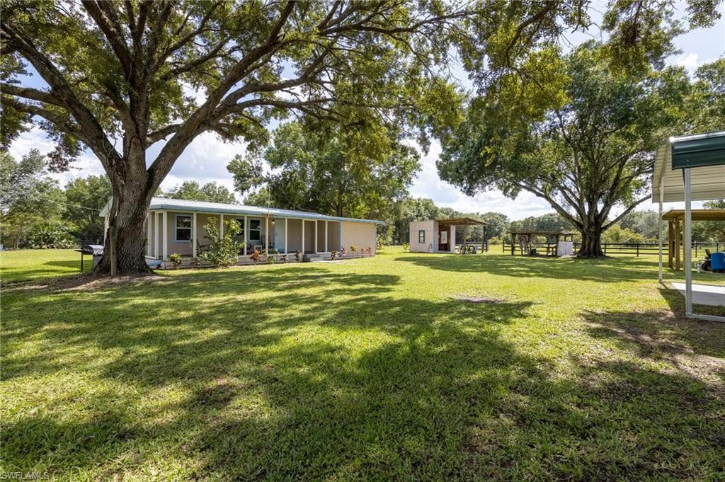 1212 Apache TRL NW LABELLE, FL 33935