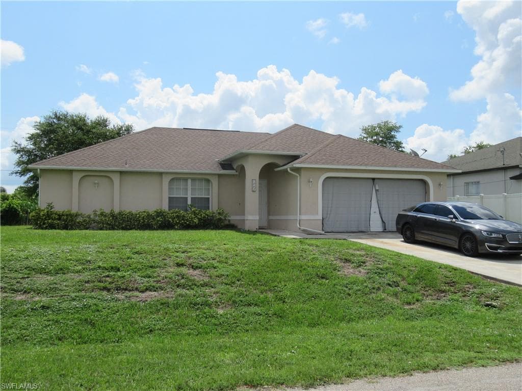 1305 NE 9th AVE CAPE CORAL, FL 33909