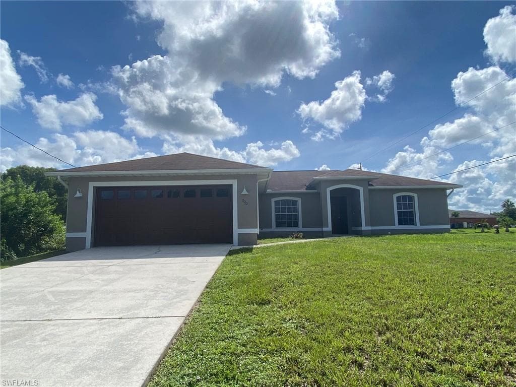 700 Harold AVE N LEHIGH ACRES, FL 33971