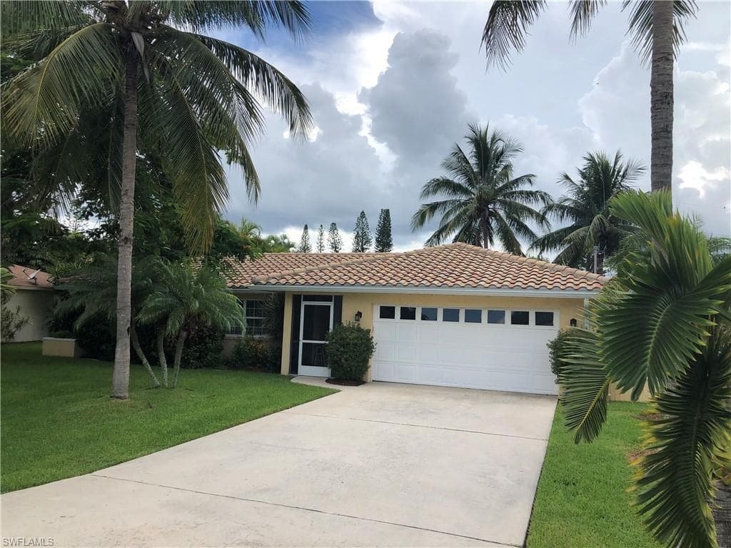 335 SE 46th LN CAPE CORAL, FL 33904
