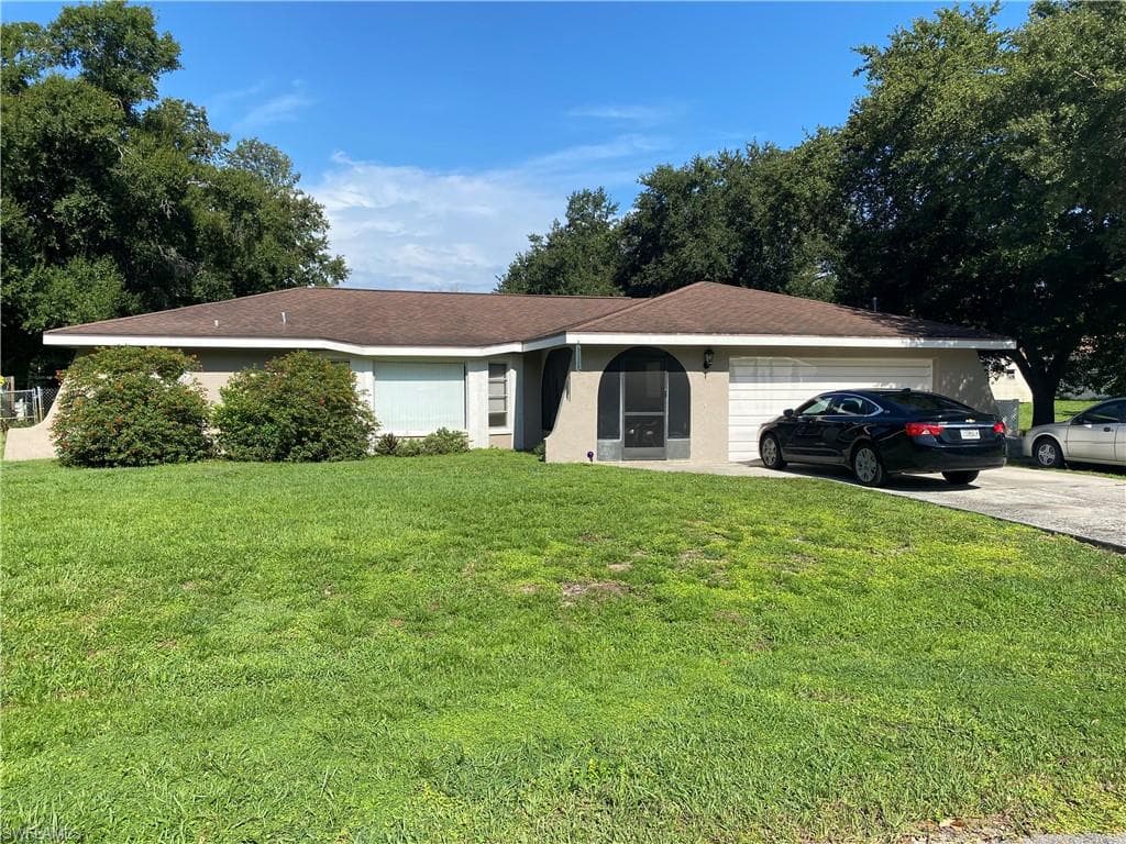 311 Washington AVE LEHIGH ACRES, FL 33936