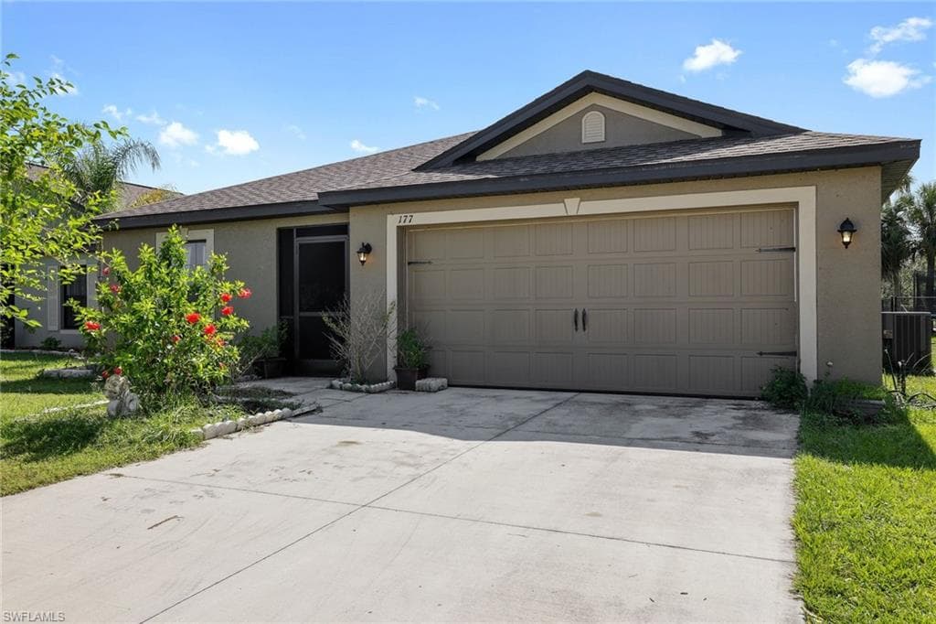 177 Shadow Lakes DR LEHIGH ACRES, FL 33974
