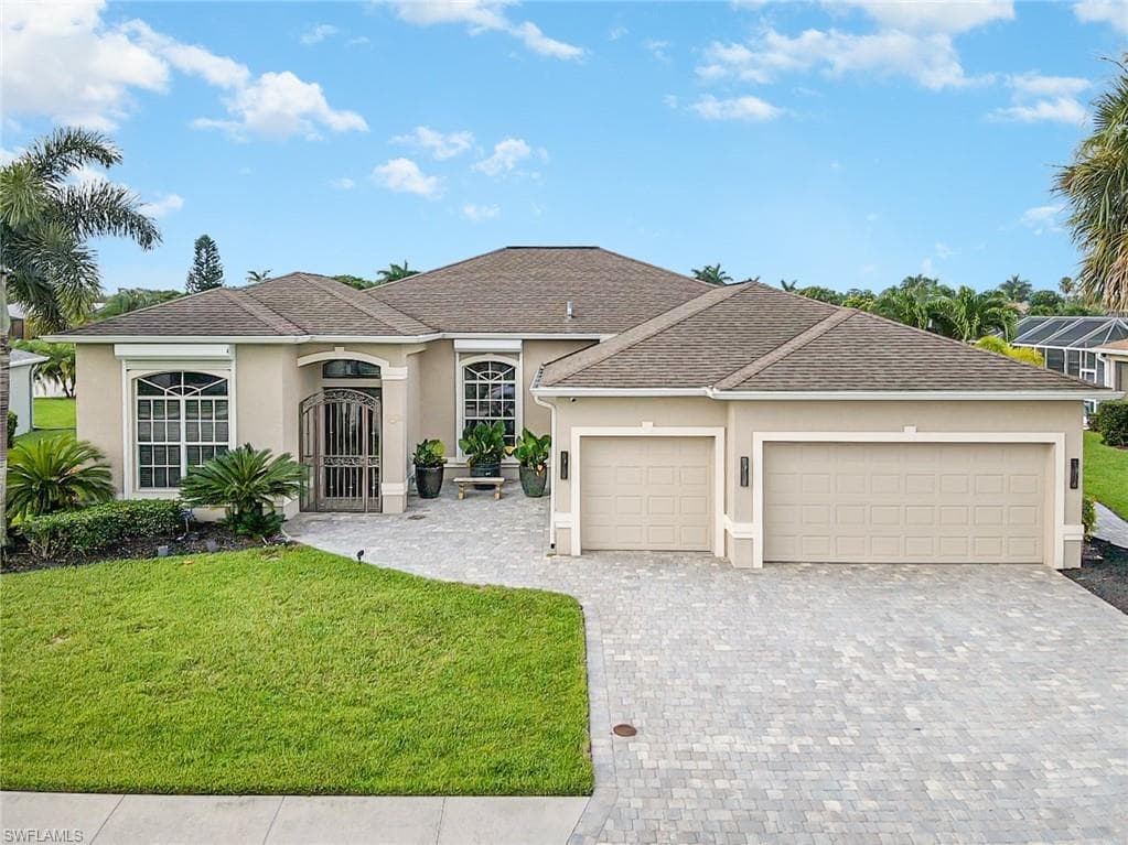 23404 Olde Meadowbrook CIR ESTERO, FL 34134