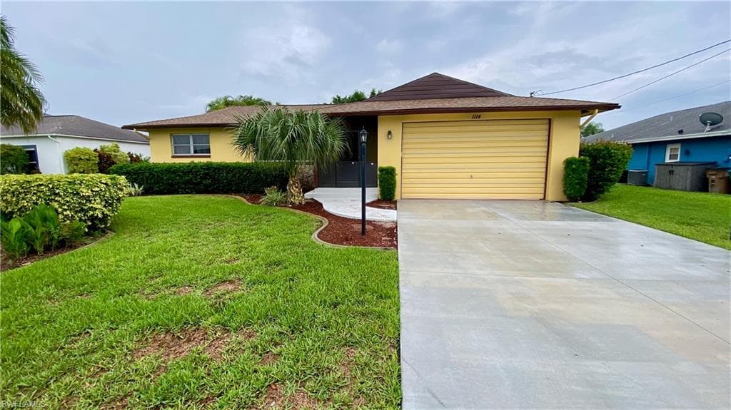 1114 SE 16th ST CAPE CORAL, FL 33990