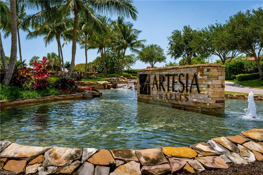 1487 Oceania DR S NAPLES, FL 34113
