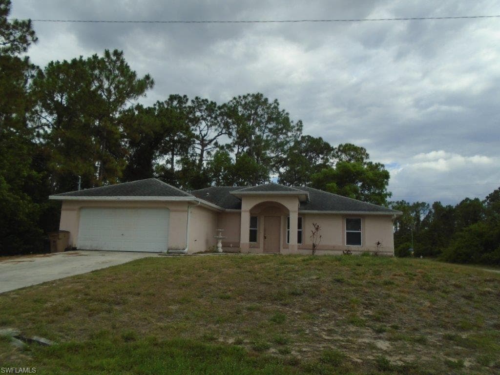 3419 2nd ST SW LEHIGH ACRES, FL 33976