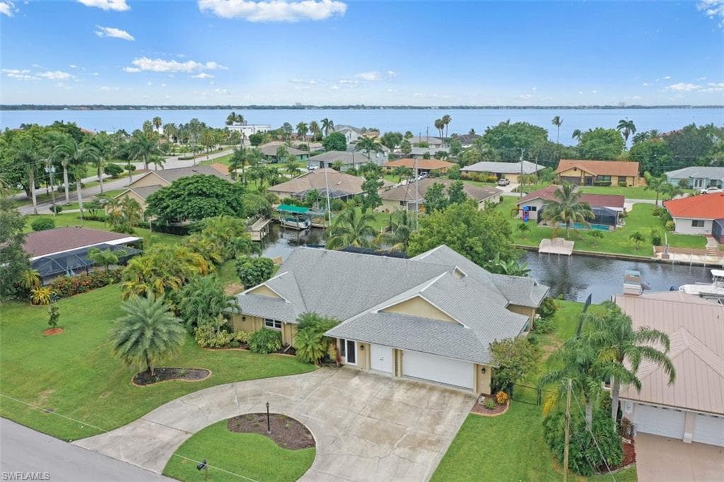 2274 SE 27th ST CAPE CORAL, FL 33904