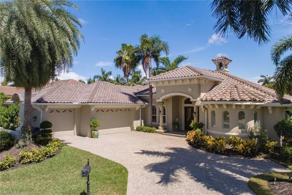 5711 Yardarm CT CAPE CORAL, FL 33914
