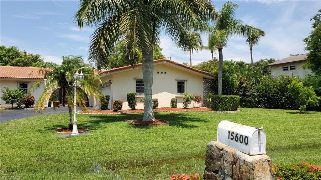 15600 Omai CT FORT MYERS, FL 33908