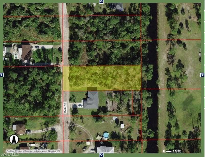 2060 Della DR NAPLES, FL 34117