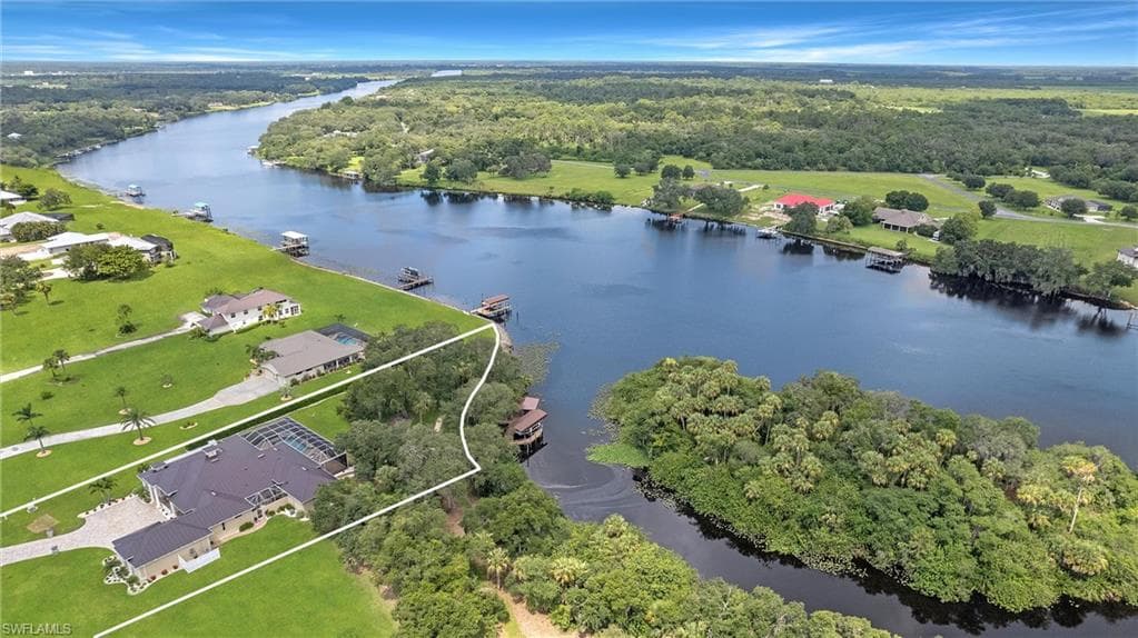 5272 River Blossom LN FORT DENAUD, FL 33935