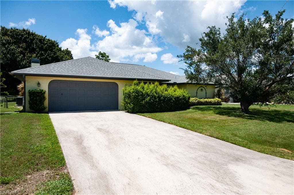 2371 Prague LN PUNTA GORDA, FL 33983