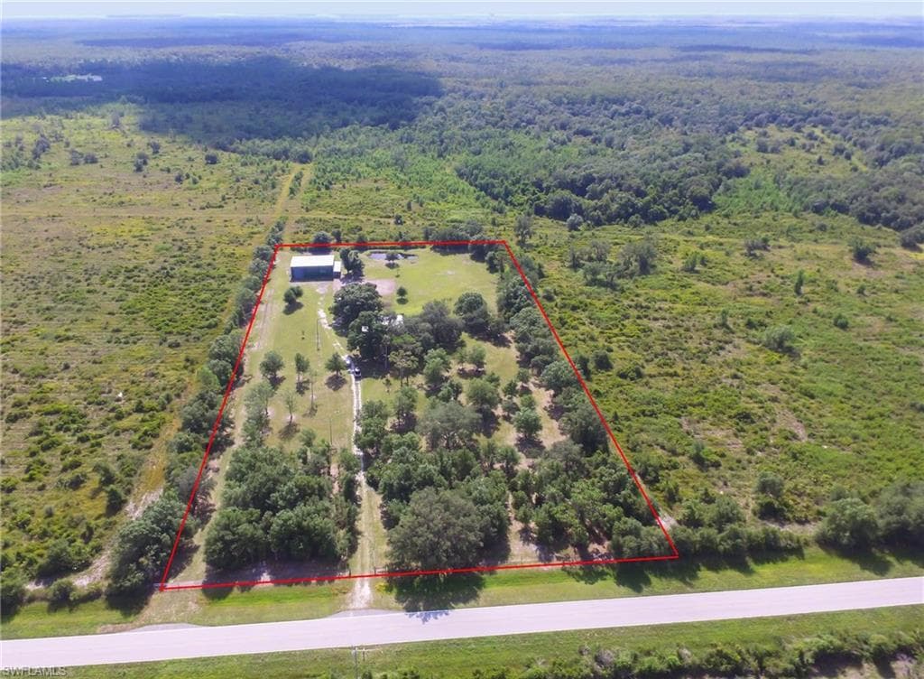 19080 County Road 731 VENUS, FL 33960