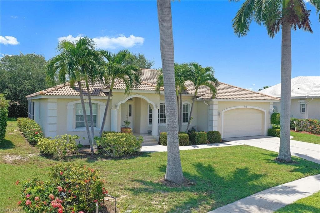 718 Fairlawn CT MARCO ISLAND, FL 34145