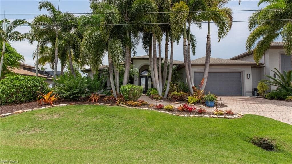 3825 SW 17th PL CAPE CORAL, FL 33914
