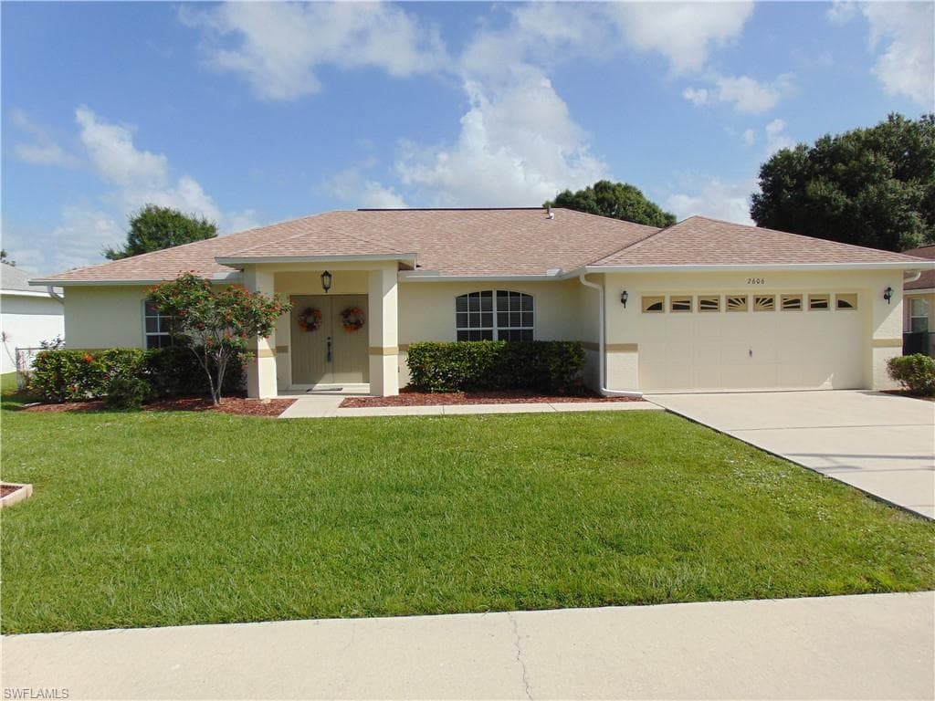 2606 7th ST W LEHIGH ACRES, FL 33971