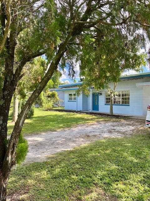 2136 Crystal DR FORT MYERS, FL 33907
