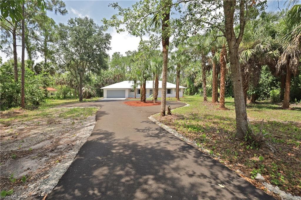 5211 Teak Wood DR NAPLES, FL 34119