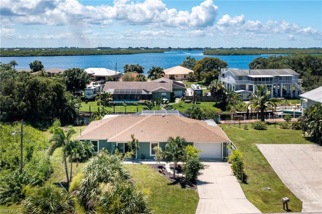 3210 Daytona DR PORT CHARLOTTE, FL 33983