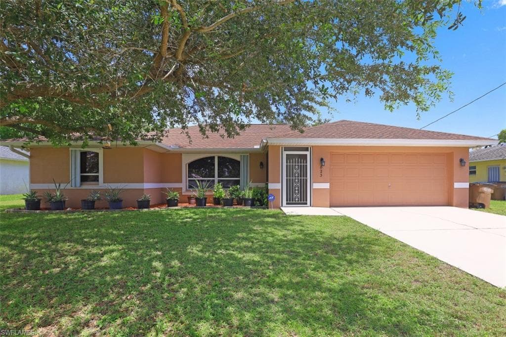 823 SE 20th PL CAPE CORAL, FL 33990