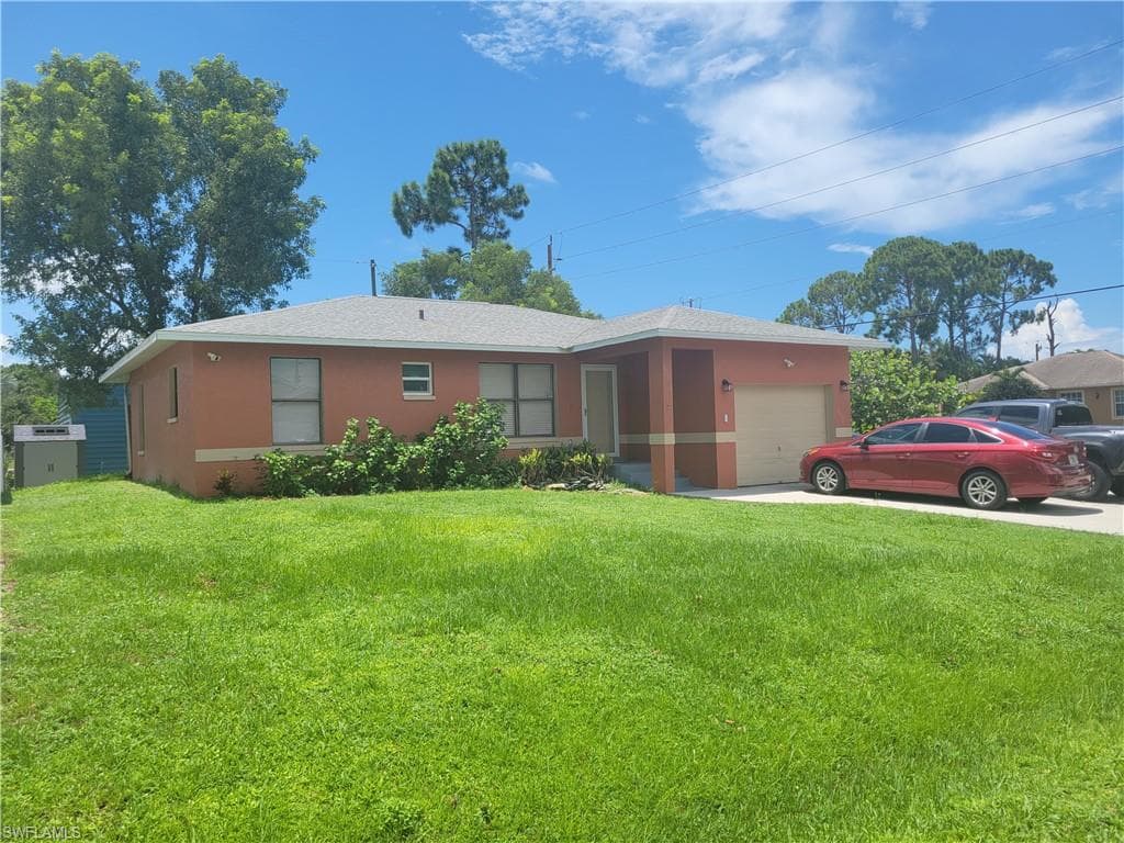 8518 Morris RD FORT MYERS, FL 33967