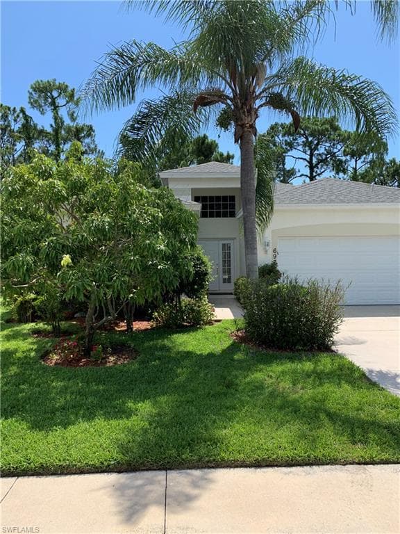 697 Crossfield CIR NAPLES, FL 34104