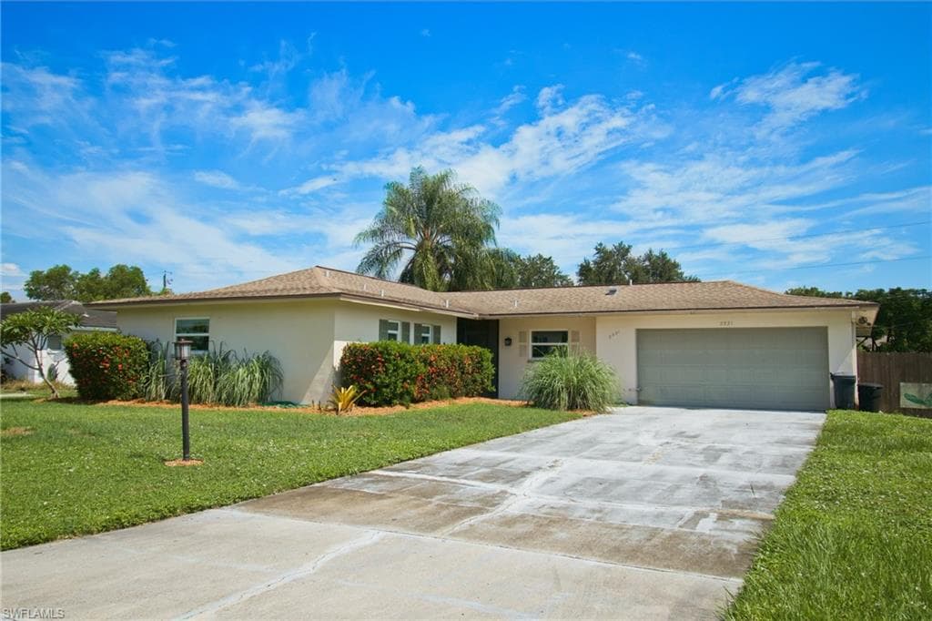 2331 Woodland TER FORT MYERS, FL 33907