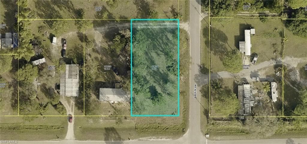 8066 Breeze DR NORTH FORT MYERS, FL 33917