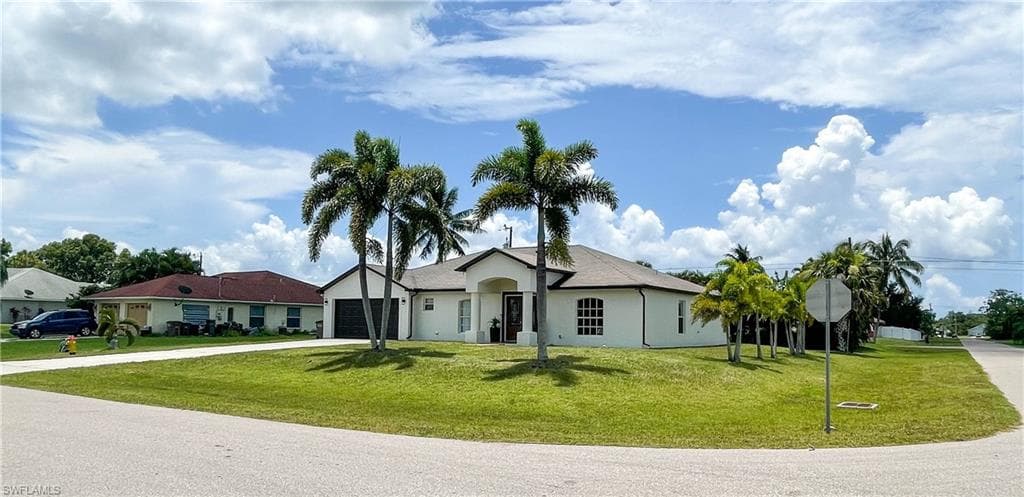 702 SW 9th AVE CAPE CORAL, FL 33991