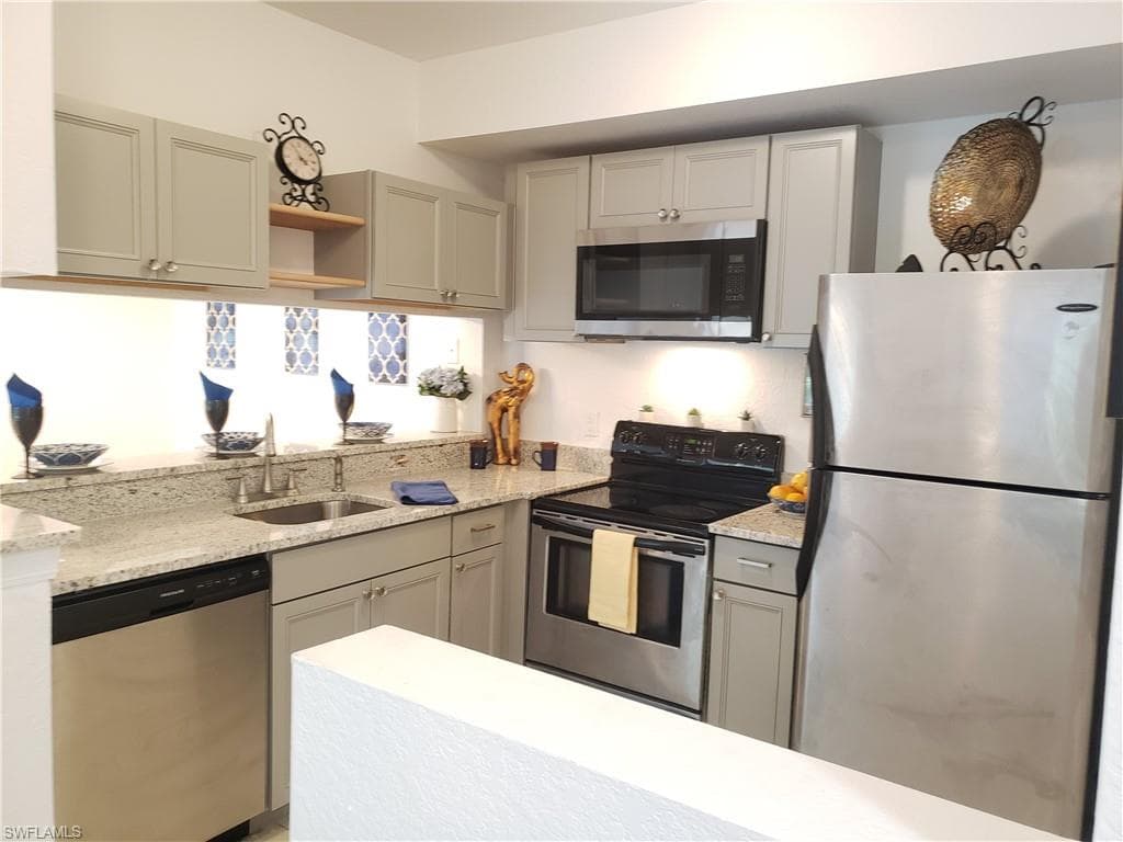 6361 Aragon WAY 105 FORT MYERS, FL 33966