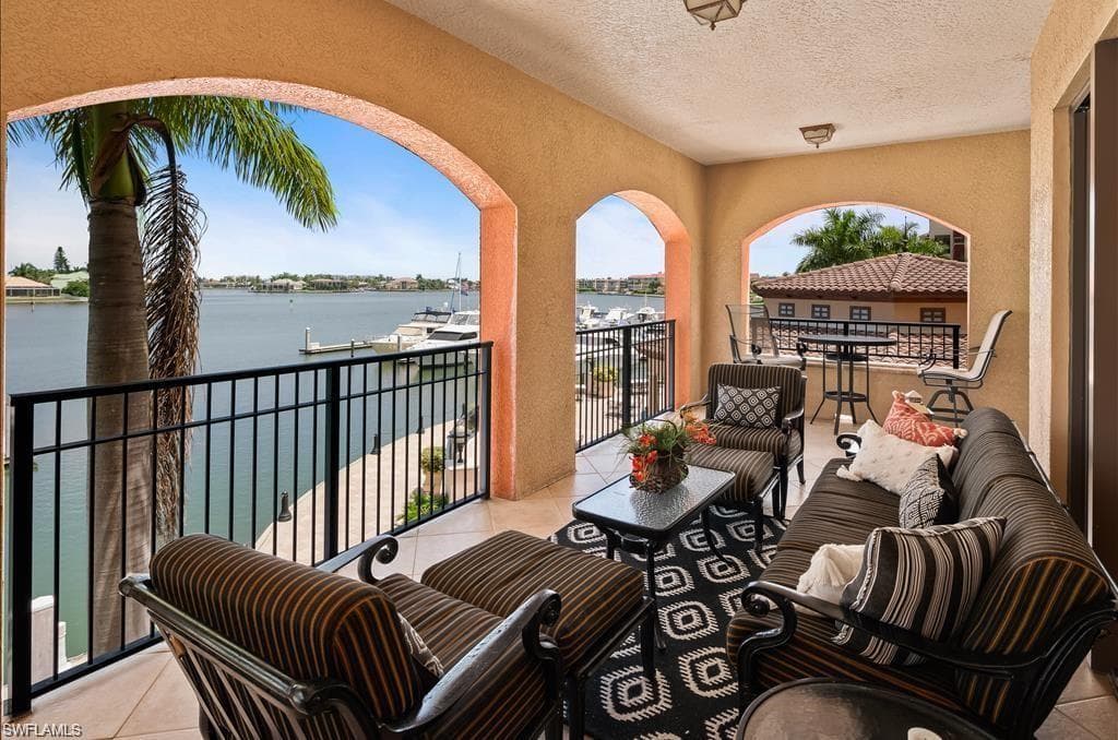740 Collier BLVD 2-205 MARCO ISLAND, FL 34145