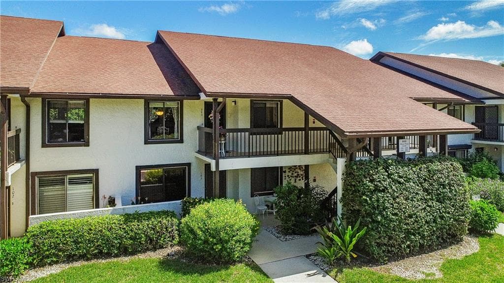 800 Misty Pines CIR H-203 NAPLES, FL 34105