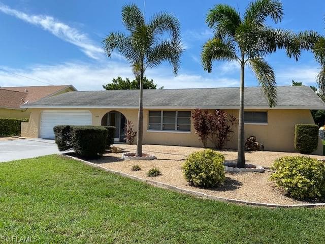 529 SE 27th ST CAPE CORAL, FL 33904