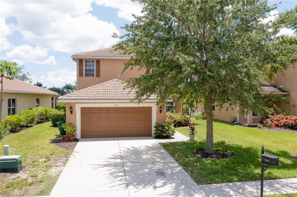 2679 Sunset Lake DR CAPE CORAL, FL 33909