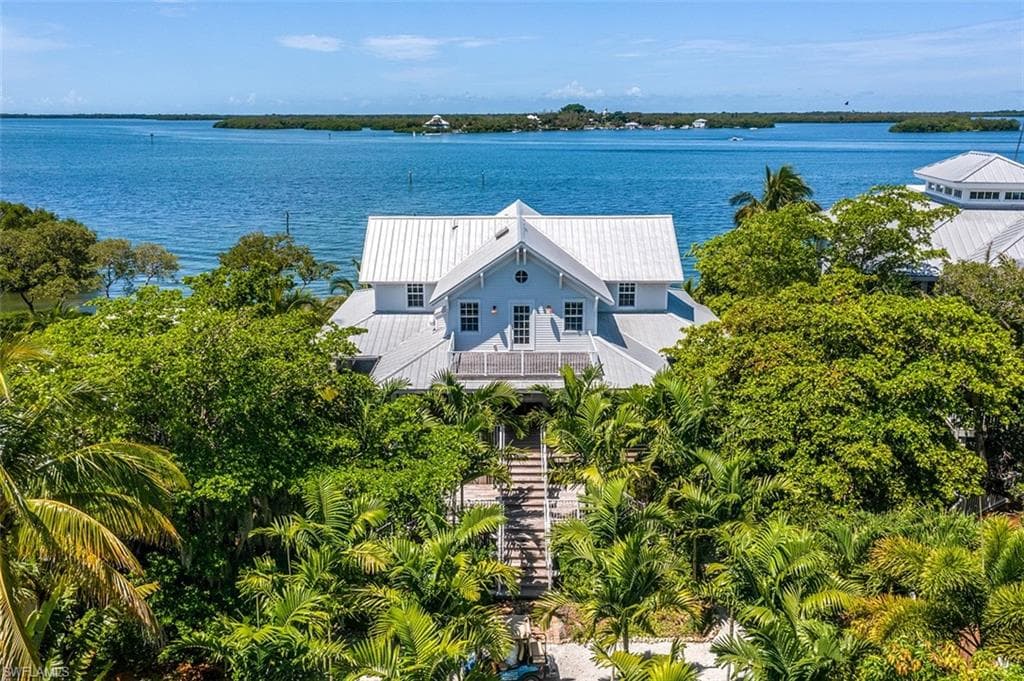 313 Useppa Island USEPPA ISLAND, FL 33924