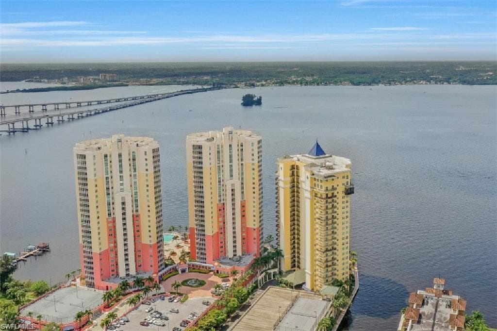 2797 1st ST 801 FORT MYERS, FL 33916