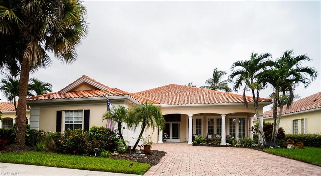 2885 Hatteras WAY NAPLES, FL 34119