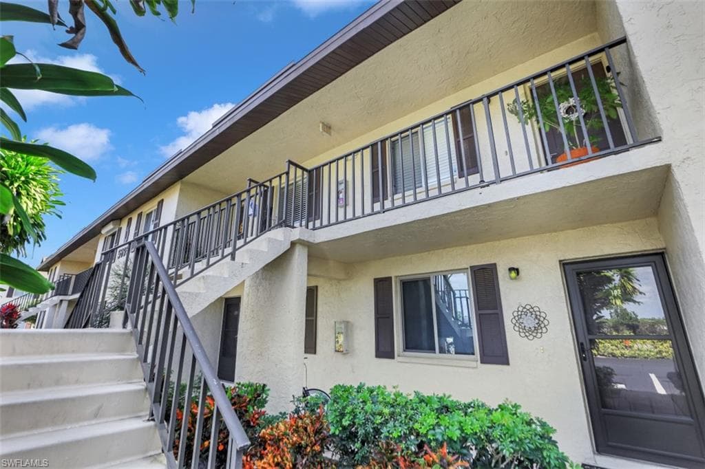 5695 Rattlesnake Hammock RD 202B NAPLES, FL 34113
