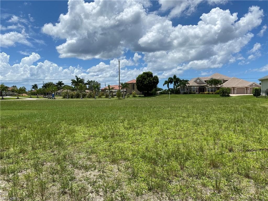 1309 NW 42nd AVE CAPE CORAL, FL 33993