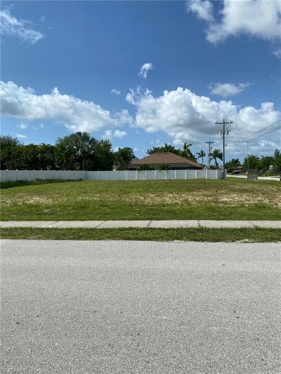1303 SW 28th ST CAPE CORAL, FL 33914