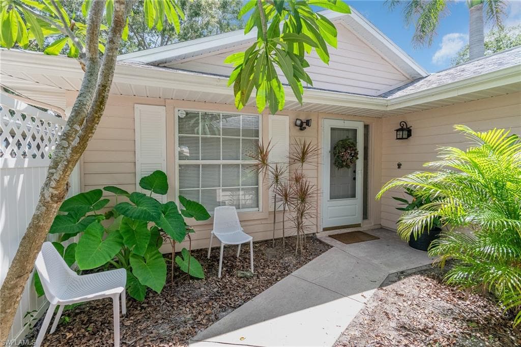 14819 Crooked Pond CT FORT MYERS, FL 33908