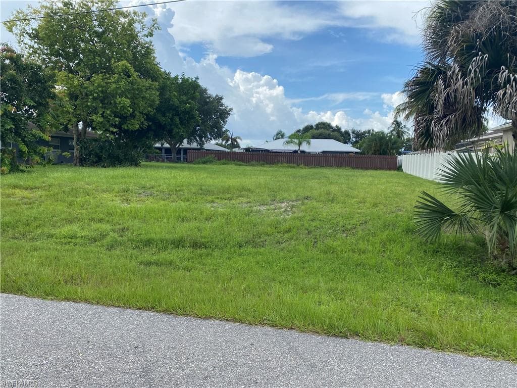708 SE 32nd ST CAPE CORAL, FL 33904
